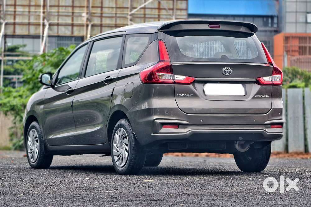 Maruti Suzuki Ertiga Vxi Shvs, 2025, Petrol