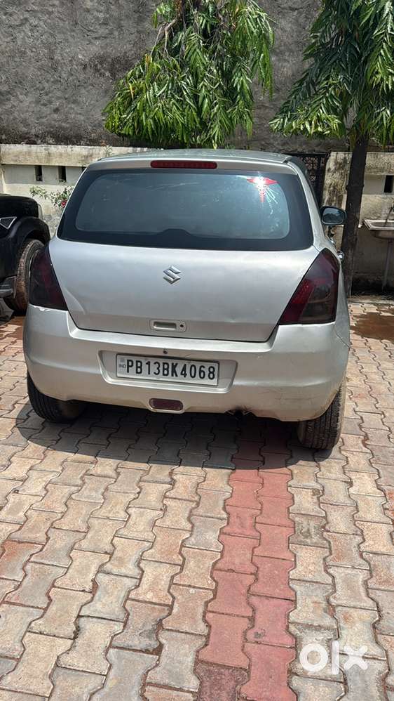Swift Maruti Suzuki 2010 Diesel 170000 Km Driven