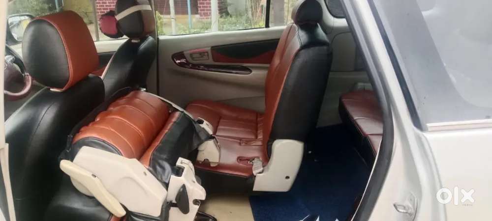 Toyota Innova 2013