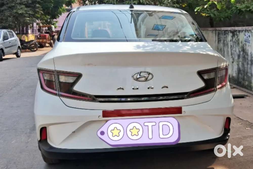 Hyundai Aura