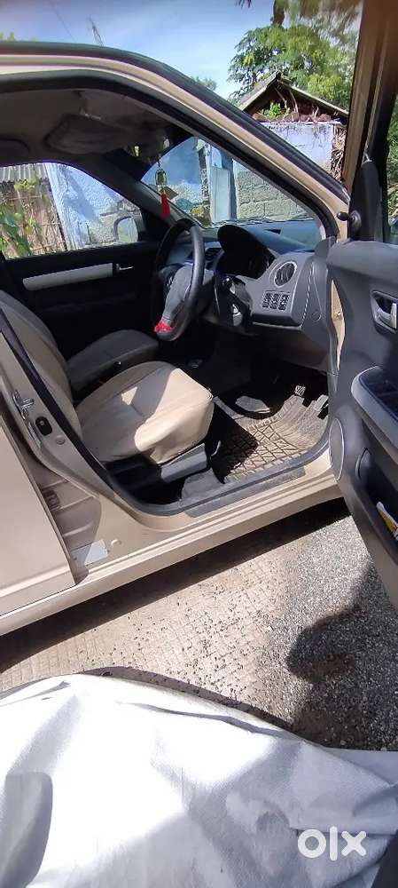 Maruti Suzuki Dzire 2010
