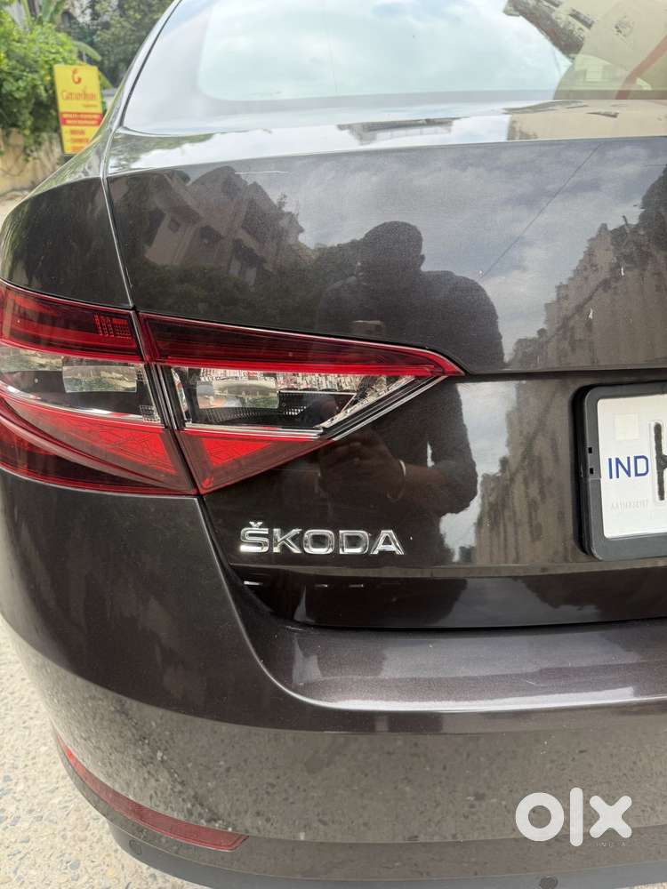 Skoda Superb [ ] 1.8 Style Tsi At, 2018, Petrol