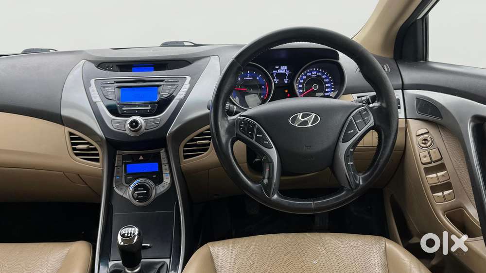 Hyundai New Elantra [ ] 1.6 Sx Diesel Mt, 2015, Diesel