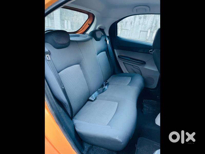 Tata Tiago 1.2 Revotron Xza, 2018, Petrol
