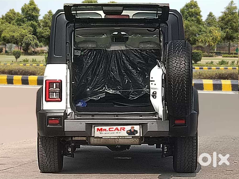 Mahindra Thar Roxx, 2025, Petrol