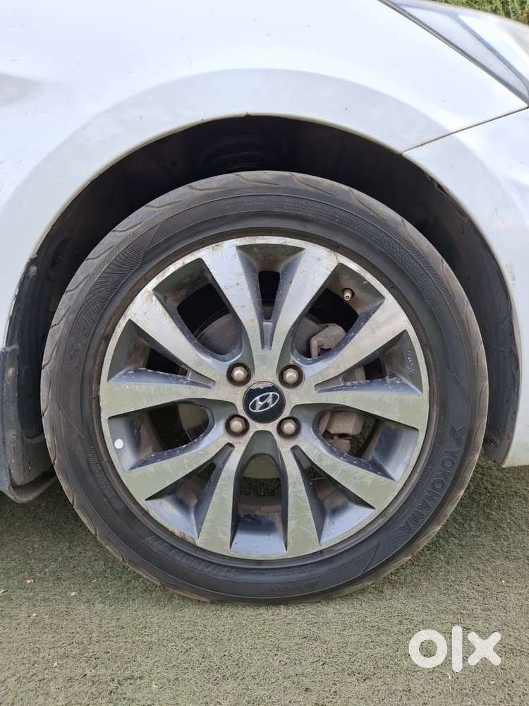 Hyundai Verna 1.6 Sx Crdi (o), 2015, Diesel