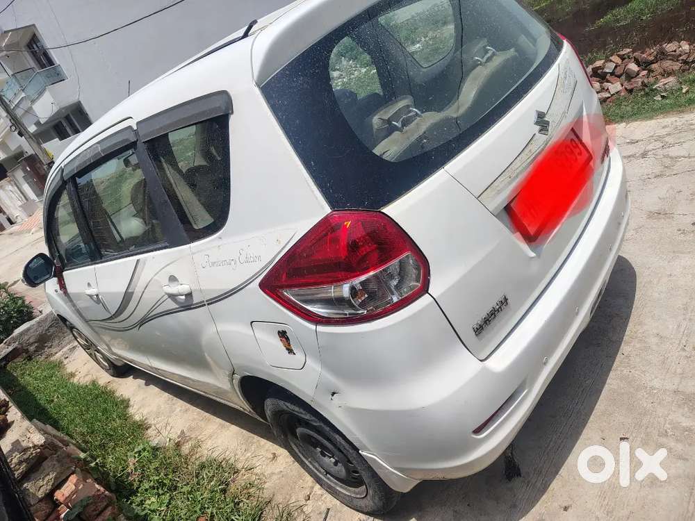 Maruti Suzuki Ertiga 2015 Anniversary