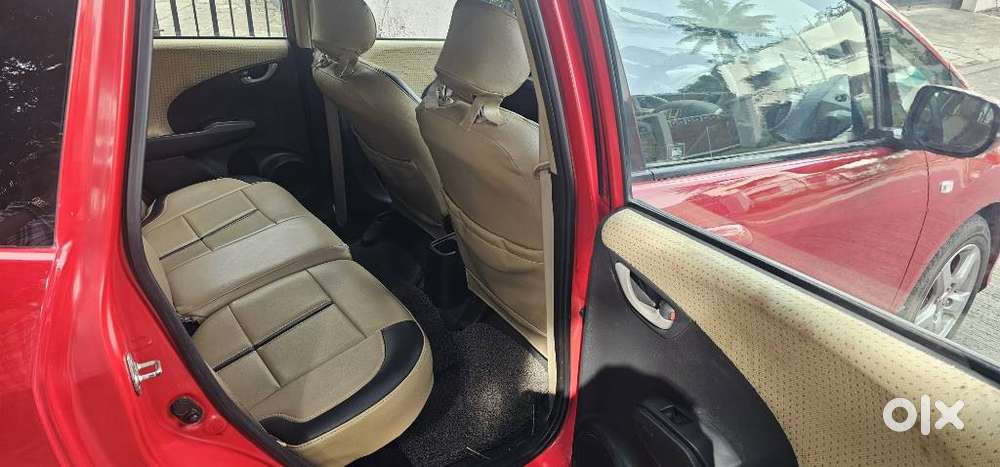 Honda Jazz V Mt Privilege, 2012, Petrol