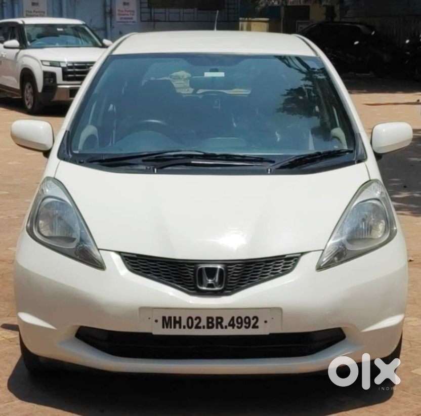 Honda Jazz V Mt Privilege, 2011, Petrol