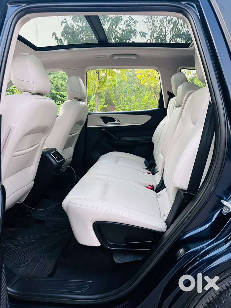 Mahindra Xuv700 2.2 Ax 7 Diesel At Luxury Pack Str, 2023, Diesel