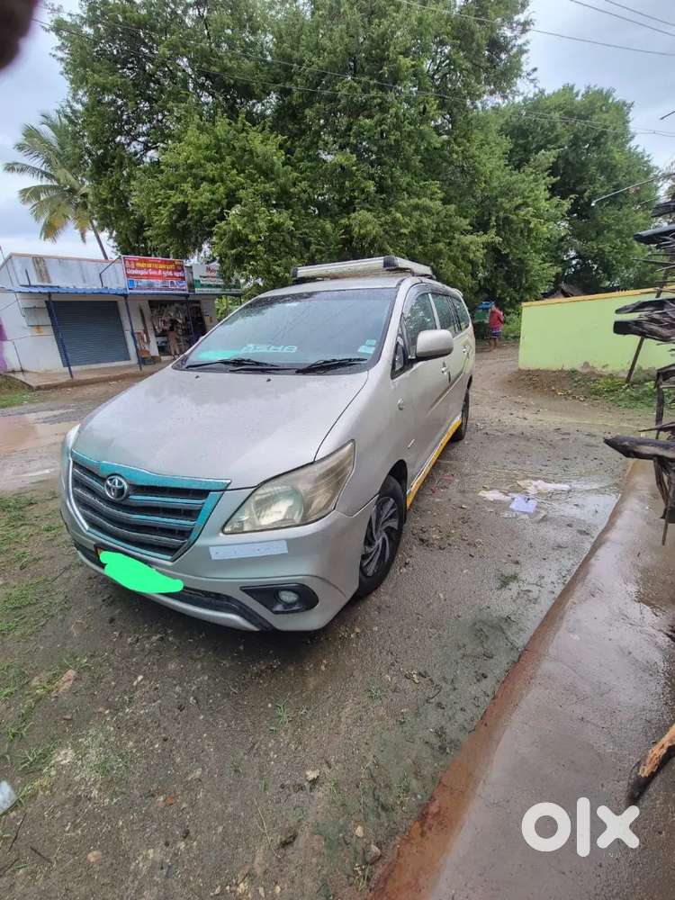 Toyota Innova 2012 Diesel 450000 Km Driven