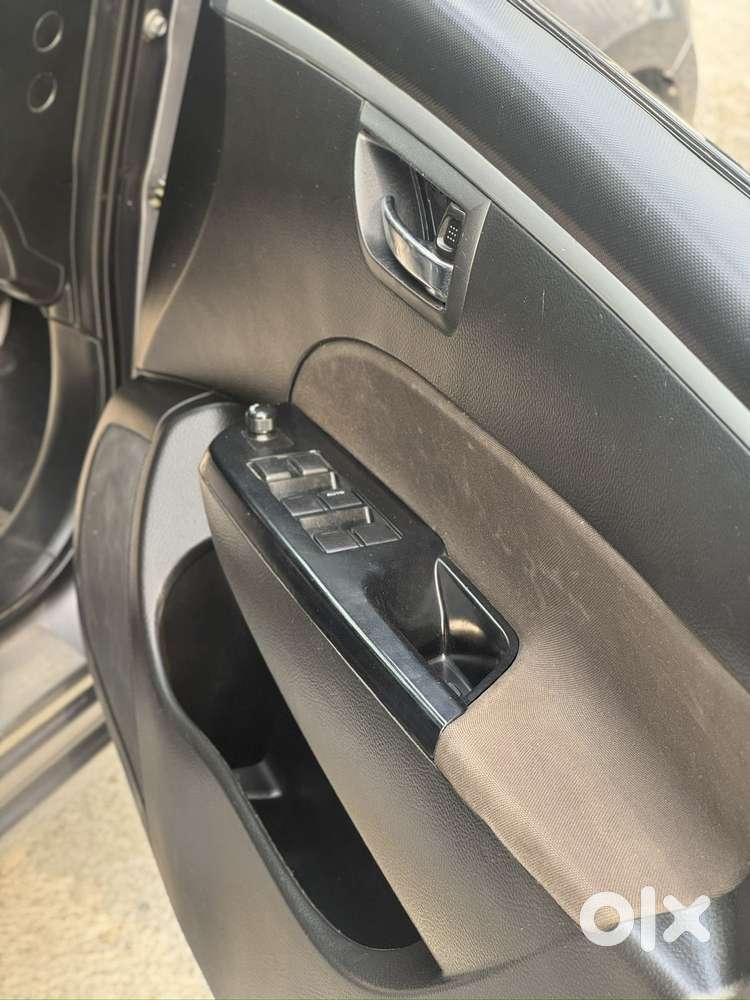 Maruti Suzuki Swift Vvt Zxi, 2013, Petrol