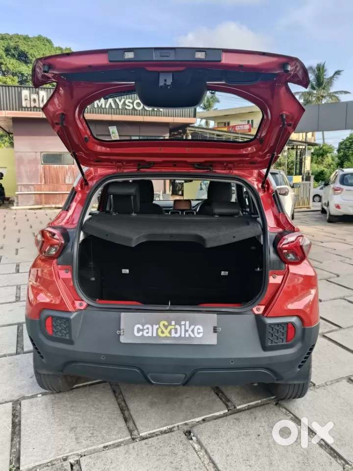 Tata Punch Creative Dual Tone Mt Sunroof, 2023, Petrol