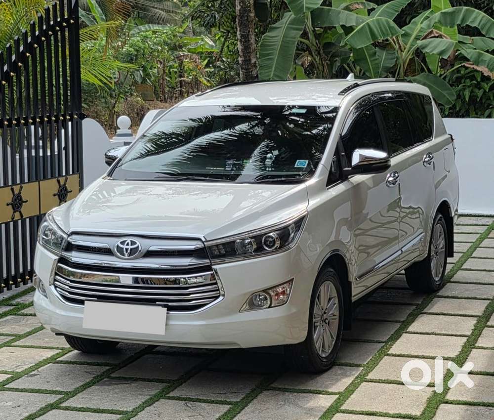 Toyota Innova Crysta 2018