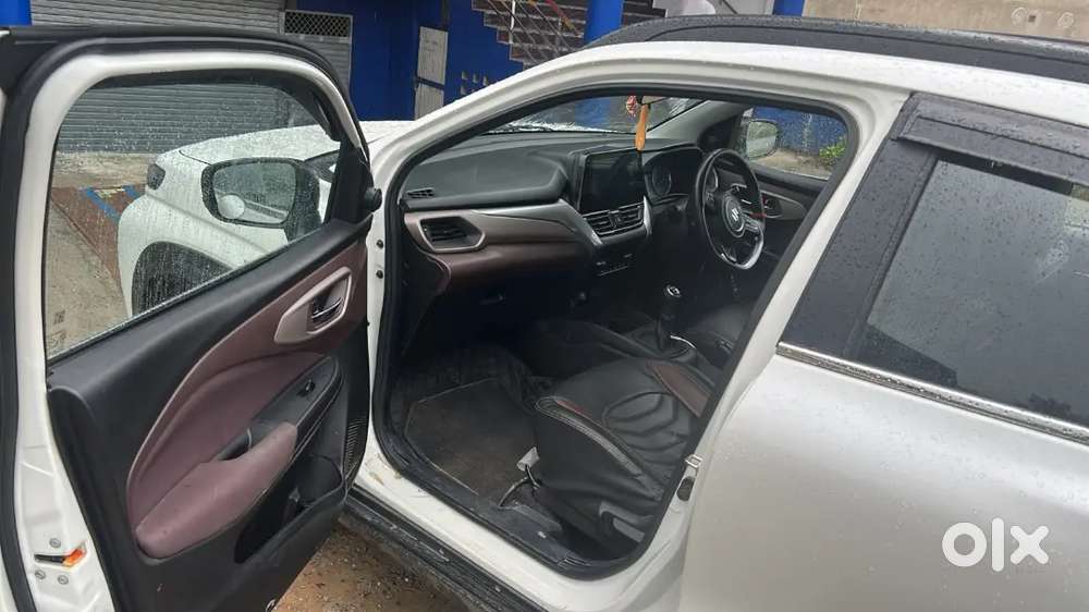 Maruti Suzuki Fronx Sigma 2025