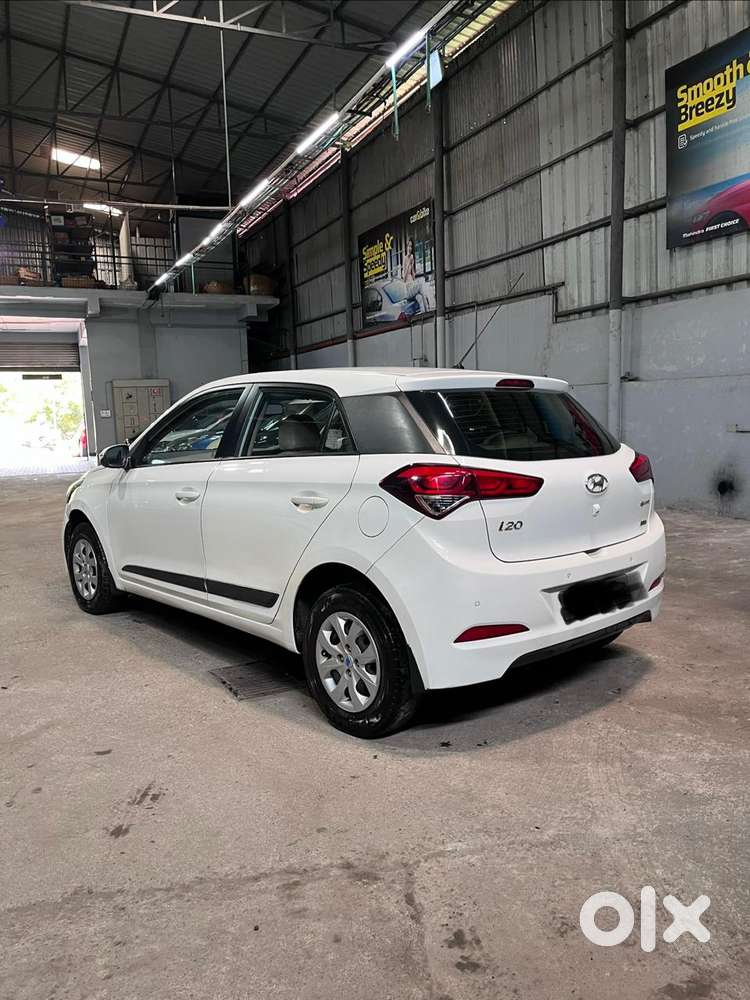 Hyundai I20 Petrol Spotz, 2015, Petrol