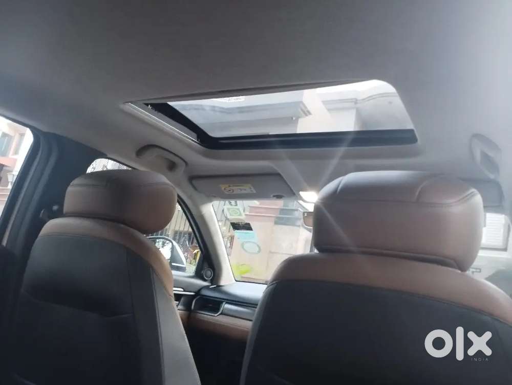 Honda Elevate Zx Cvt (automatic) 2023 Petrol 35000 Kms. First Owner