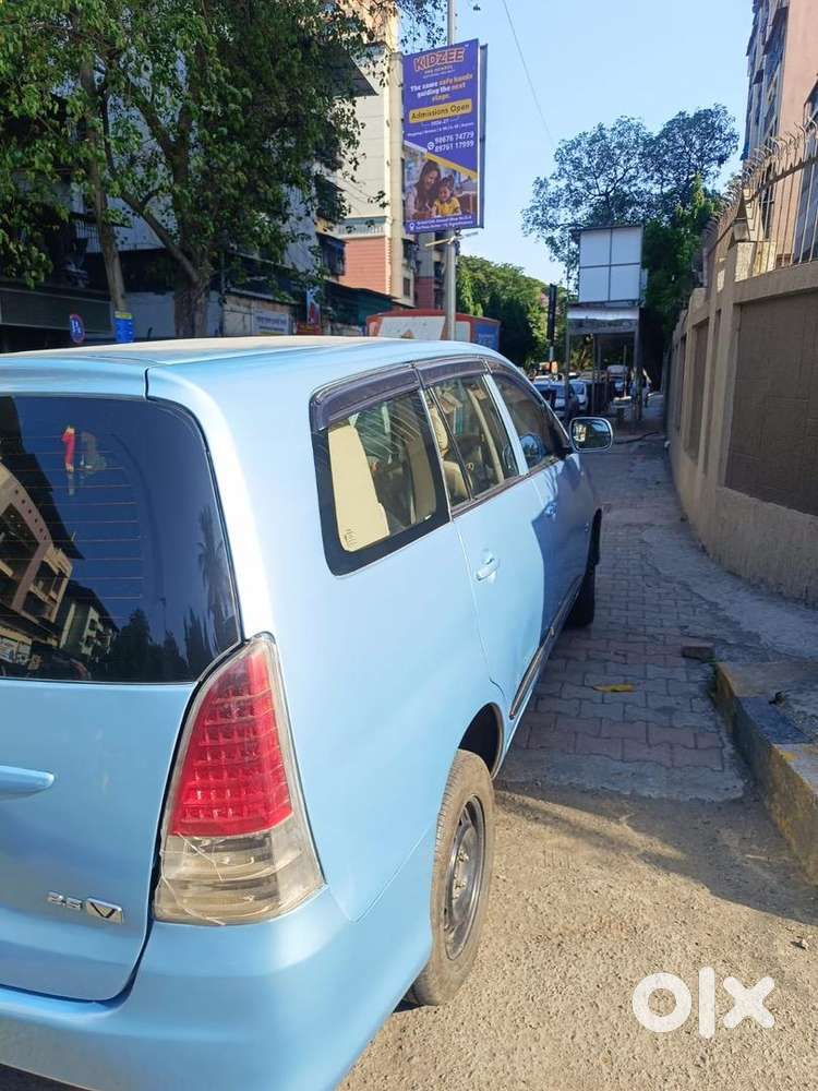 Toyota Innova 2011 Diesel / 1st Owner 125000 Km / Immaculate Condition