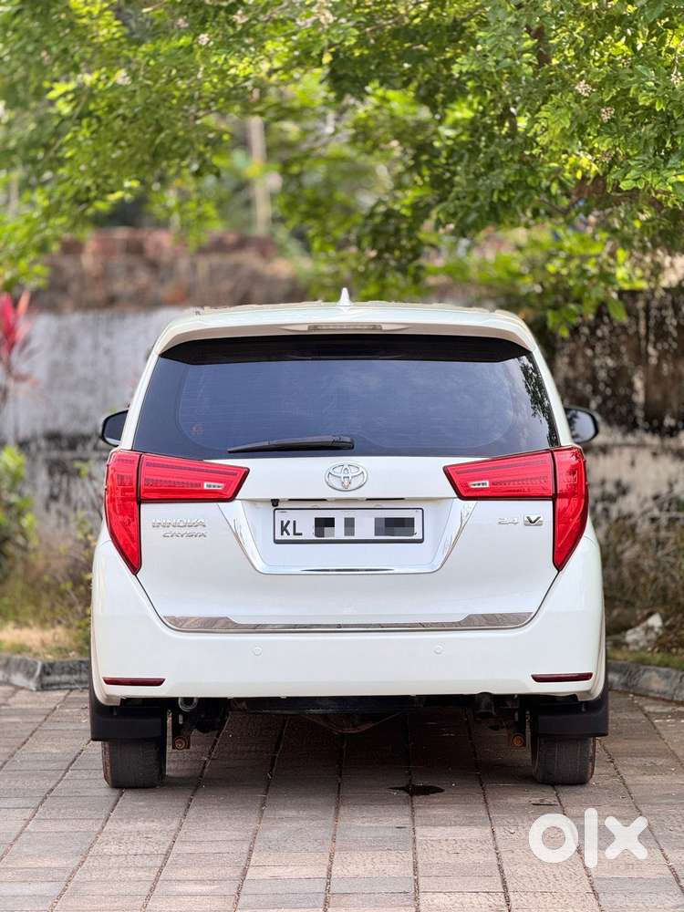 Toyota Innova Crysta 2.4 V 7 Str, 2018, Diesel