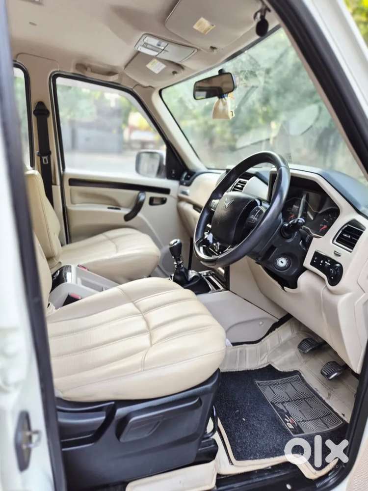 Mahindra Scorpio Classic, 2023, Diesel
