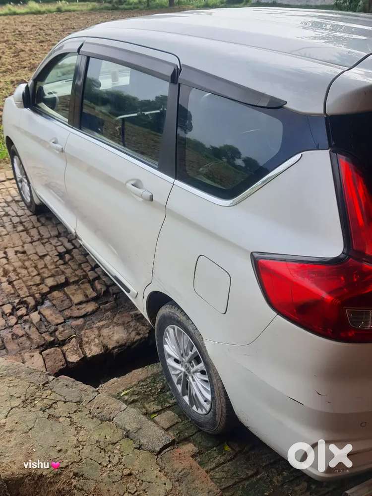 Maruti Suzuki Ertiga 2019 Lxi Shvs Diesel Manual