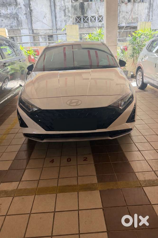 Hyundai I20 Asta (o) Ivt 2024  8,000 Km  Like Brand New  Single Own