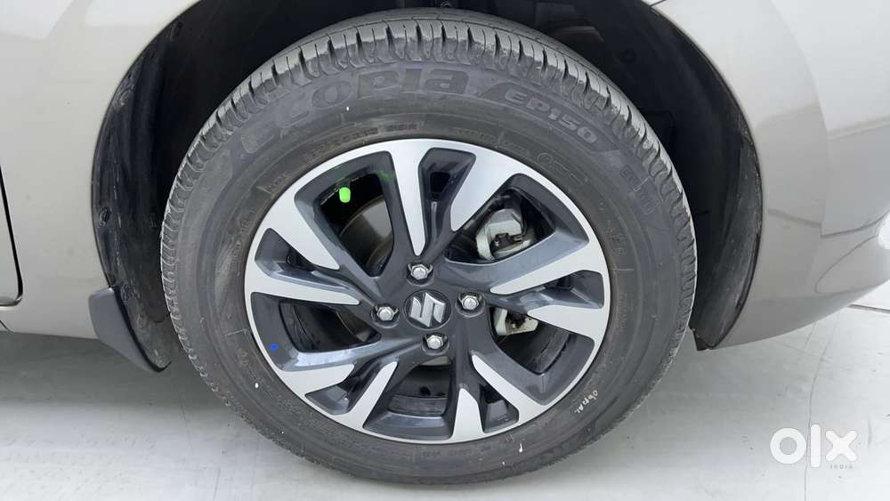 Maruti Suzuki Swift Amt Zxi, 2025, Petrol