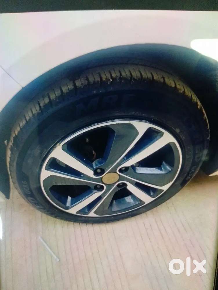 Tata Altroz 1.2 Petrol 2023