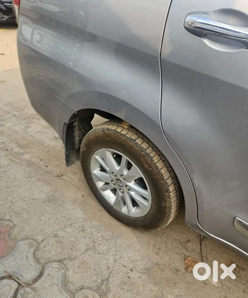 Toyota Innova Crysta 2017