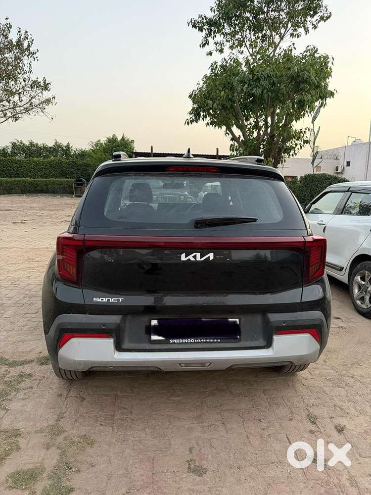 Kia Sonet 2024 Petrol Well Maintained