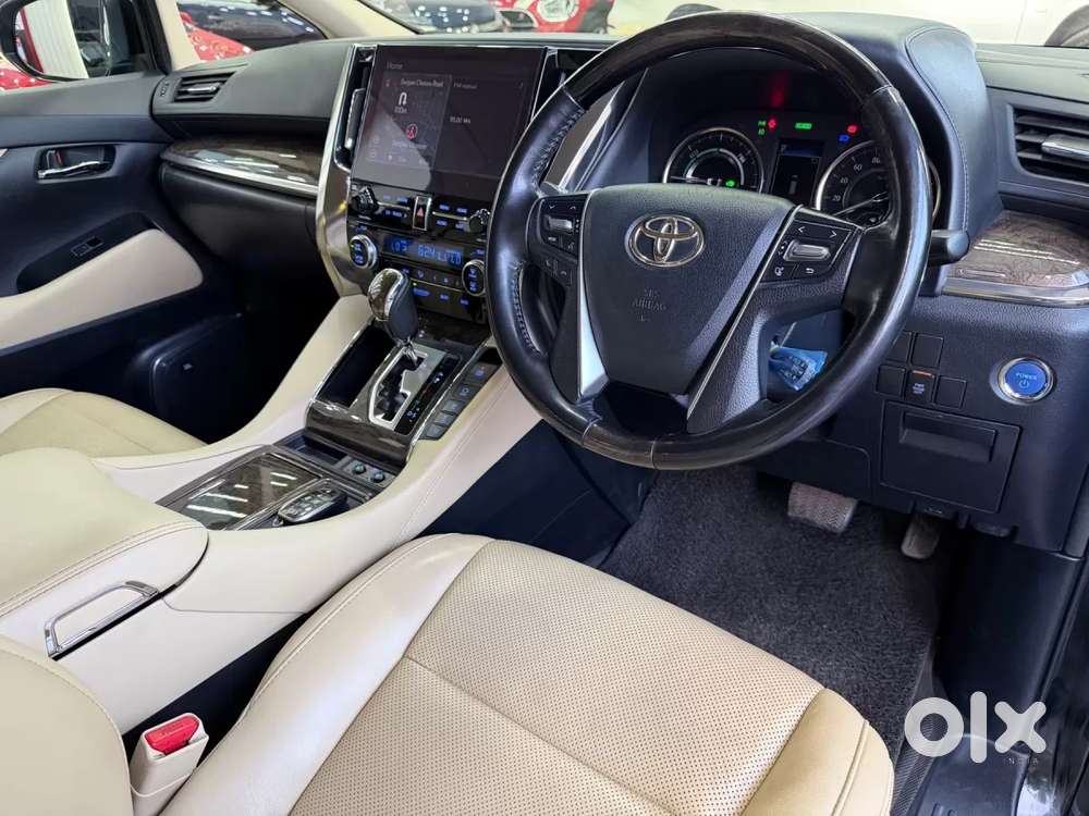 Toyota Vellfire 2.5 Hybrid, 2022, Petrol