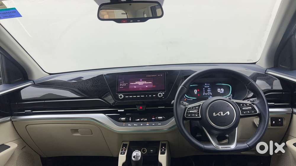 Kia Carens 1.4 Luxury Plus 6 Str, 2022, Petrol