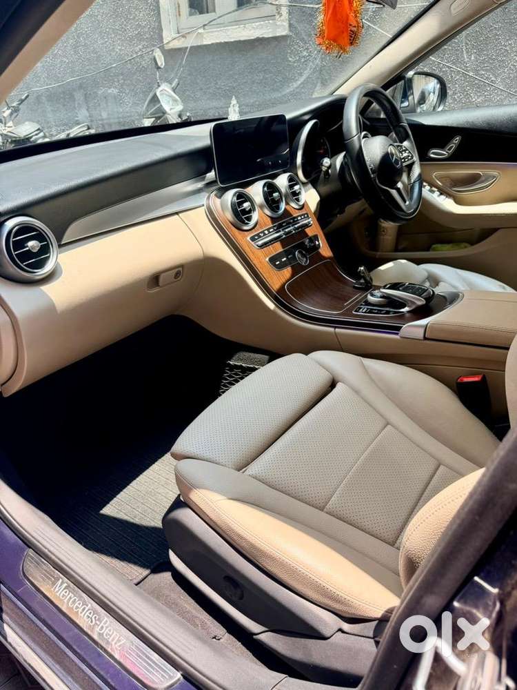 Lowdriven 48000 Km, Serviced Upto Date Mercedes C220 Progressive