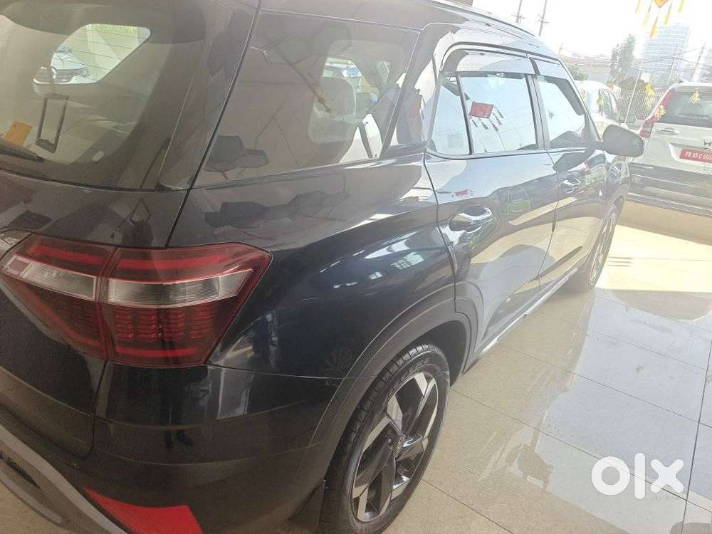 Hyundai Alcazar Platinum, 2024, Petrol