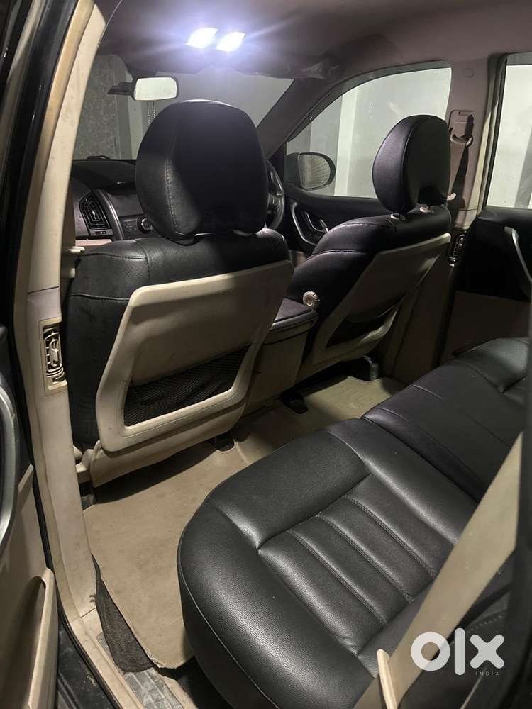 Mahindra Xuv500 2016 Diesel 49300 Km Driven