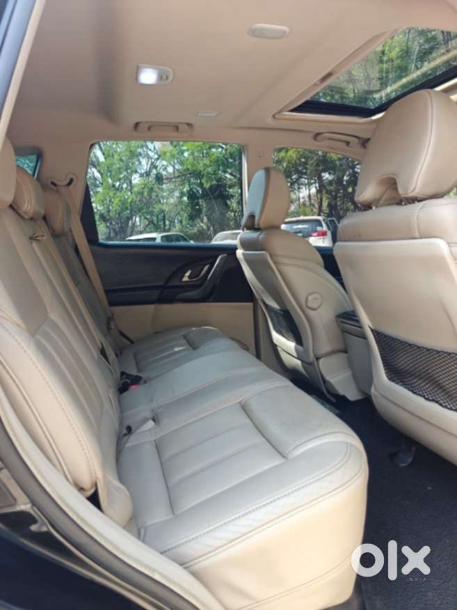 Mahindra Xuv500 2.2 W10 Sportz Edition Mt, 2016, Diesel