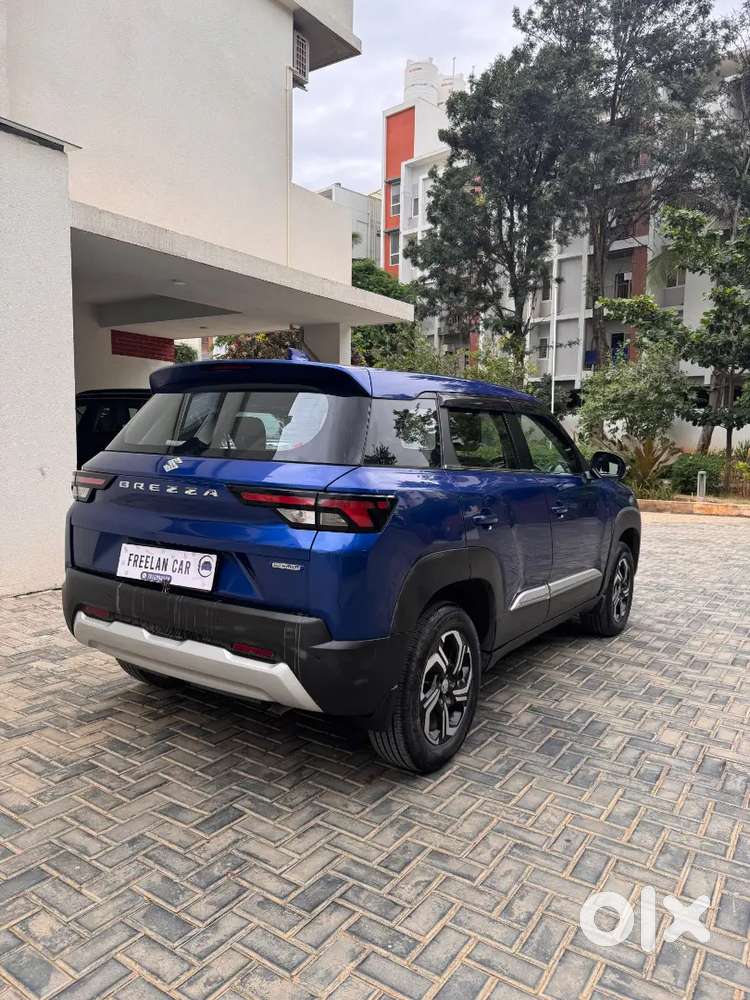 Brezza Automatic 2022 Smart Hybrid