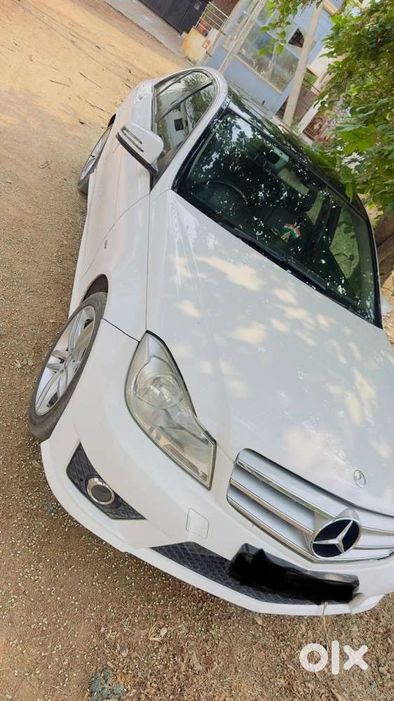 Mercedes-benz C-class 2013 Diesel 102000 Km Driven