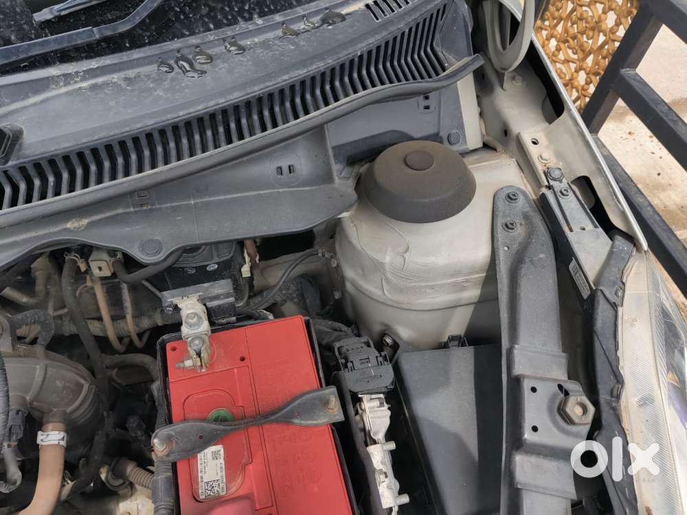 Maruti Suzuki Swift Vxi, 2016