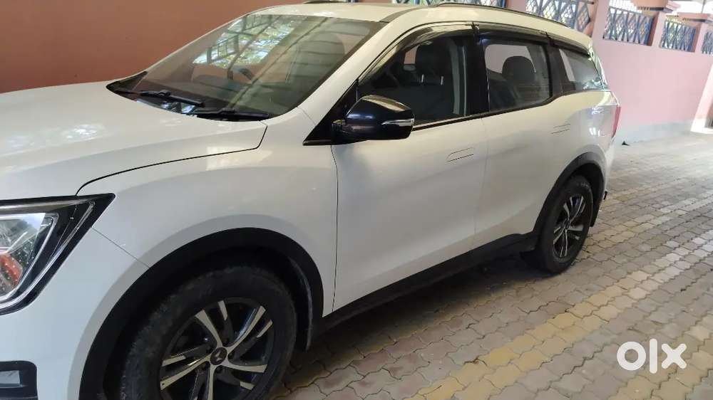 Mahindra Xuv700 Ax 5 Petrol Mt 2022