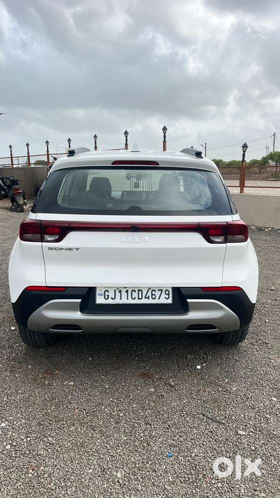 Kia Sonet Petrol 2021