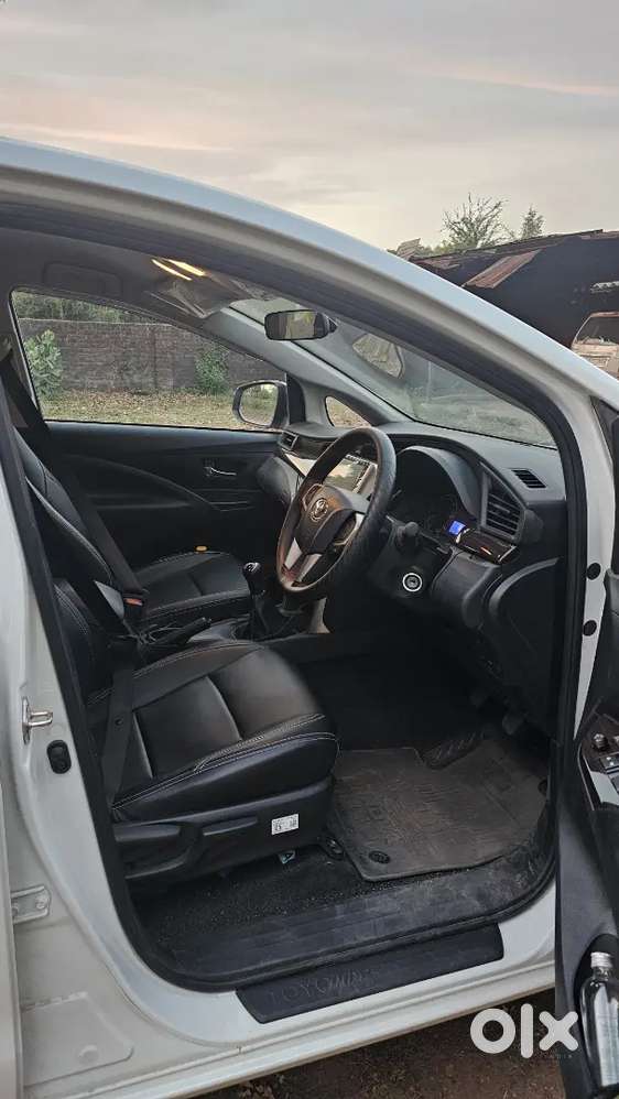 Toyota Innova Crysta 2024