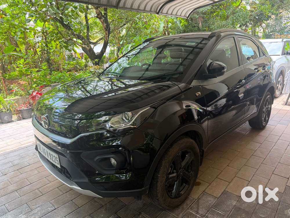 Tata Nexon Petrol 2022 Dark