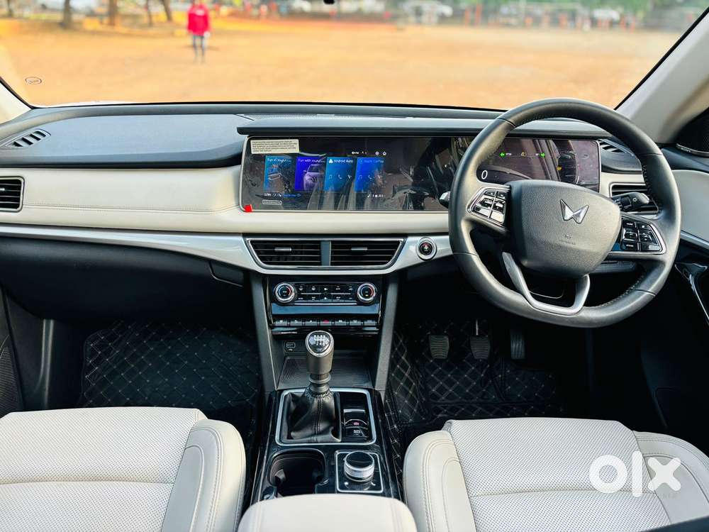 Mahindra Xuv700 2.2 Ax 7 Diesel Mt Luxury Pack Str, 2024, Diesel