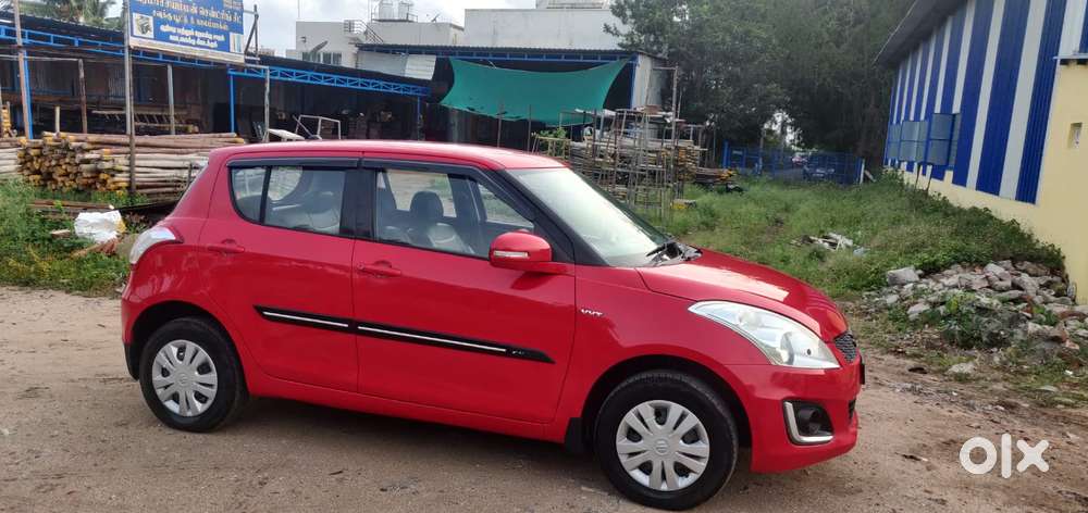 Maruti Suzuki Swift Vxi + Manual, 2015, Petrol