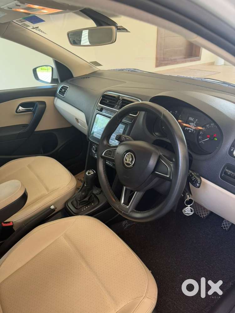Skoda Rapid 2021 Style Petrol