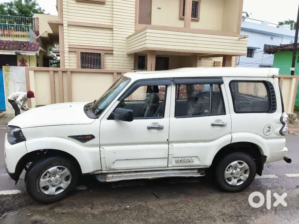 Mahindra Scorpio Diesel 2015