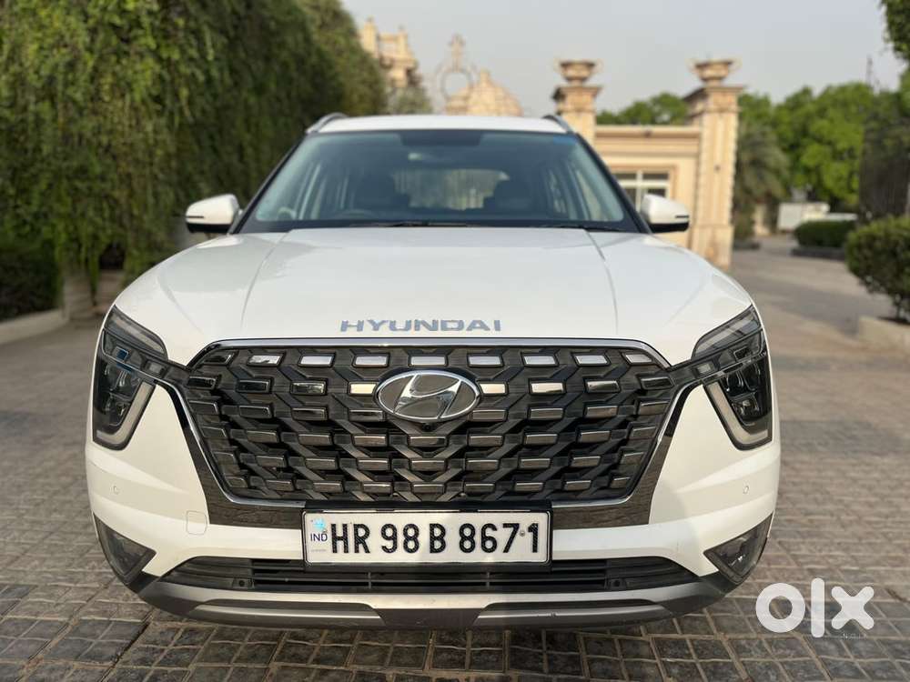 2021 Alcazar Sig(o)top -petrol At - 20,000km
