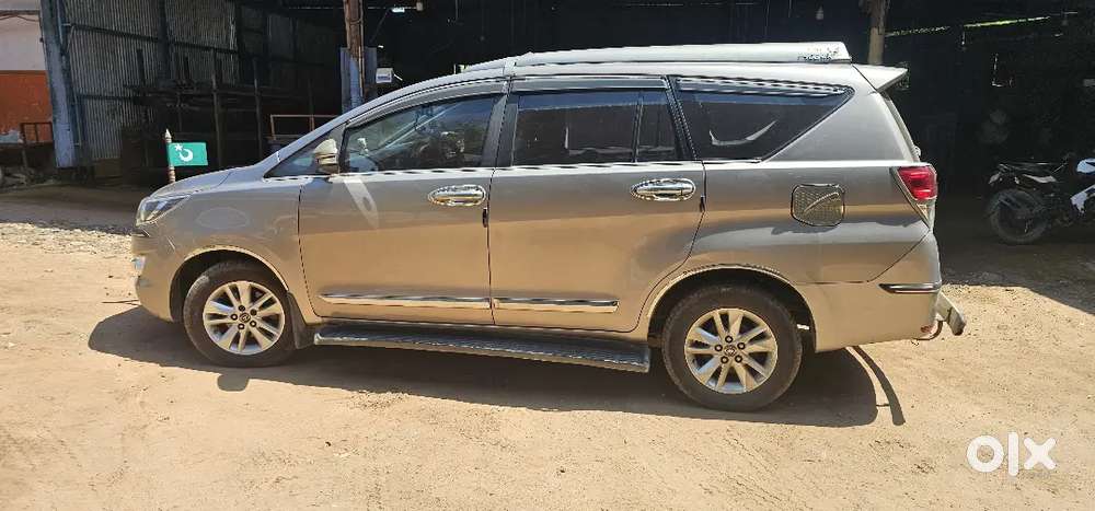 Toyota Innova Crysta 2017 Diesel 110000 Km Driven