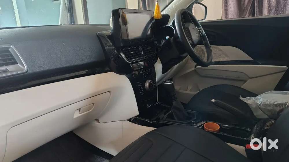 Mahindra Xuv 3xo Petrol Manual 2025